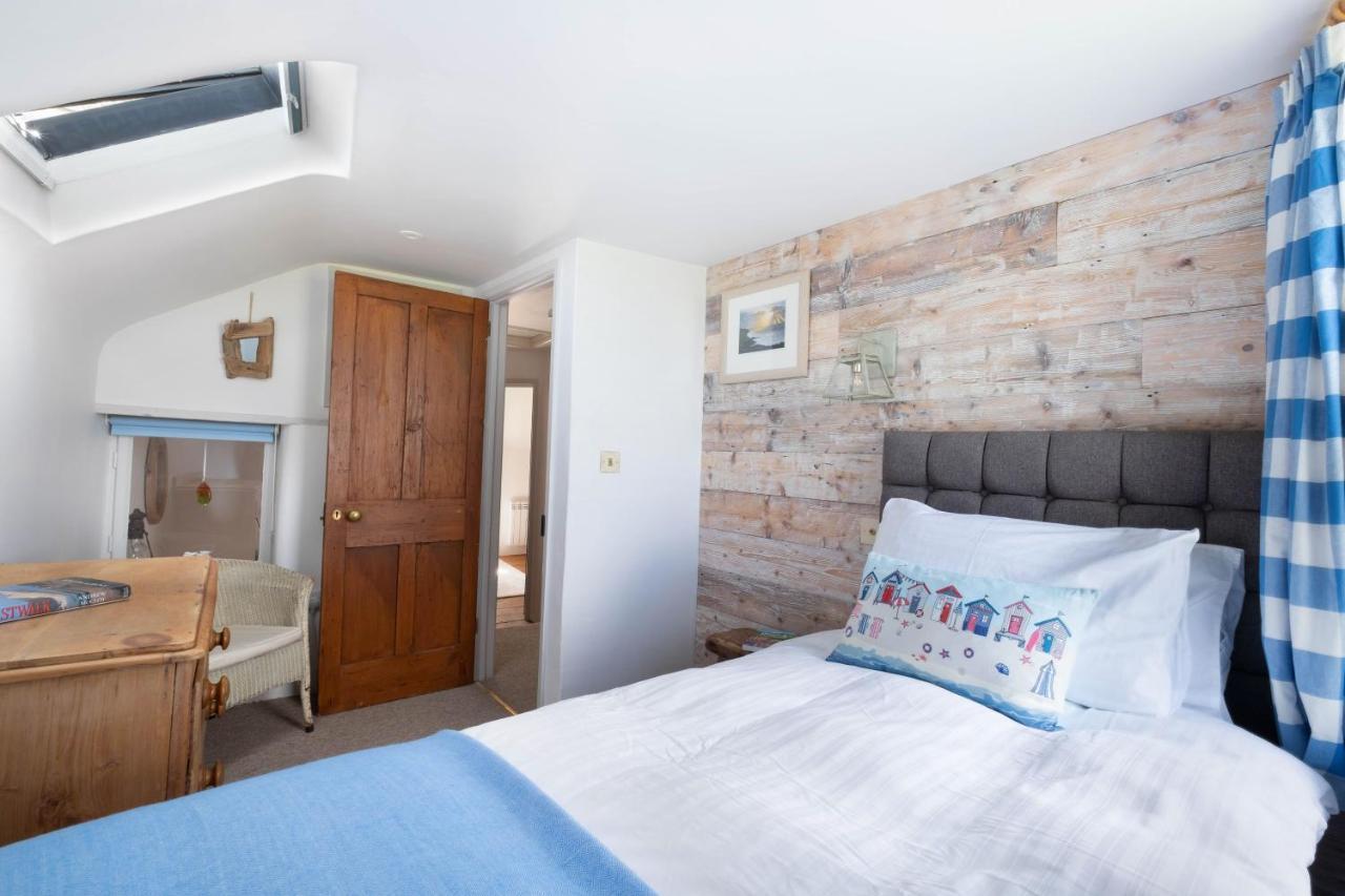 Niver Dew Holiday Cottage Lower Boscaswell 외부 사진